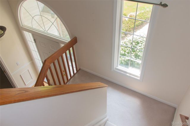 7781 Partridge Hill Drive, Hamburg Township, MI 48116