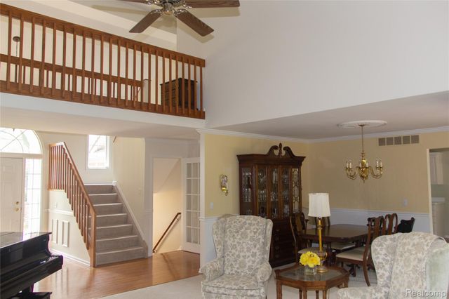 7781 Partridge Hill Drive, Hamburg Township, MI 48116