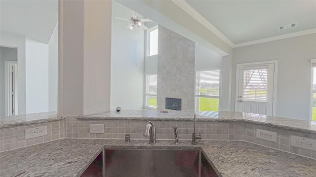 14227 Angelina Drive, Baytown, TX 77523