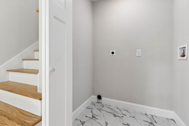 53 Louis St, Holliston, MA 01746