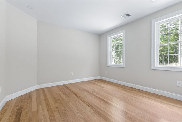 53 Louis St, Holliston, MA 01746