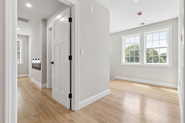 53 Louis St, Holliston, MA 01746