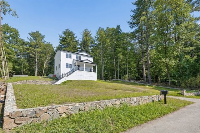 53 Louis St, Holliston, MA 01746