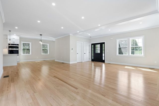 53 Louis St, Holliston, MA 01746