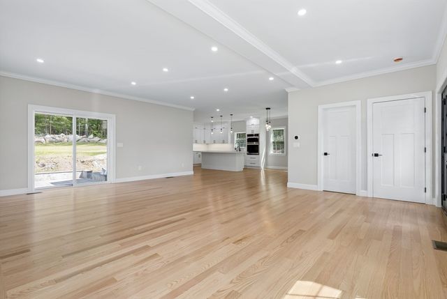 53 Louis St, Holliston, MA 01746