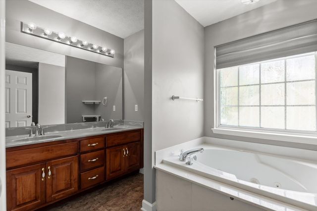5008 Dellwood Drive, Rossville, GA 30741