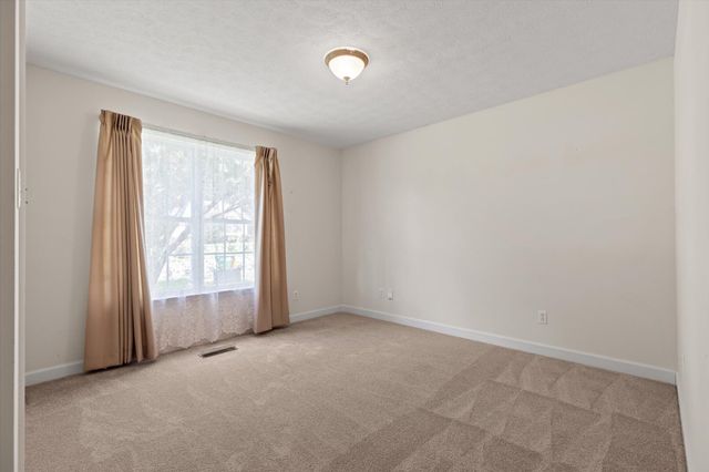 5008 Dellwood Drive, Rossville, GA 30741