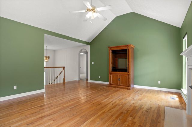 5008 Dellwood Drive, Rossville, GA 30741