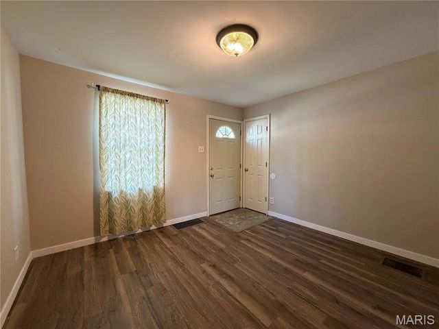 3533 Dixie Drive, St Ann, MO 63074