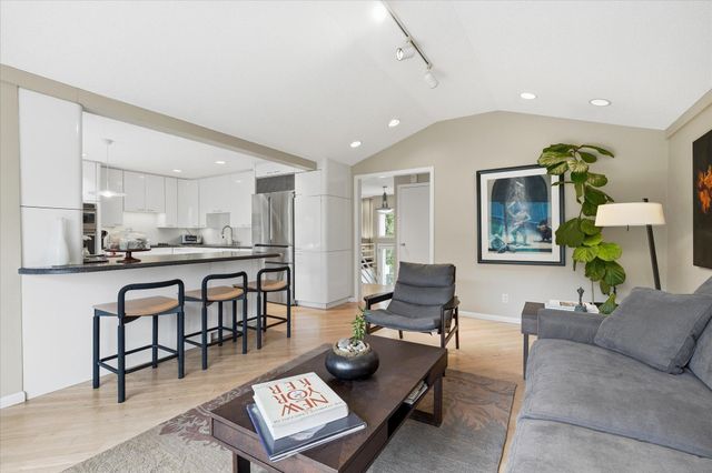 5717 View Lane, Edina, MN 55436