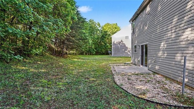 4281 Salem Springs Court, Winston-salem, NC 27107