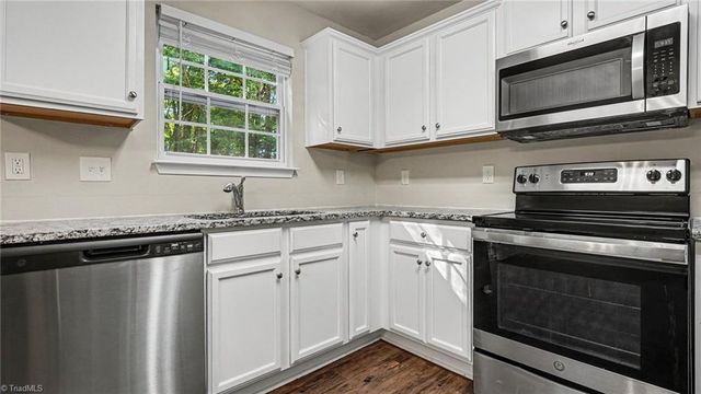 4281 Salem Springs Court, Winston-salem, NC 27107