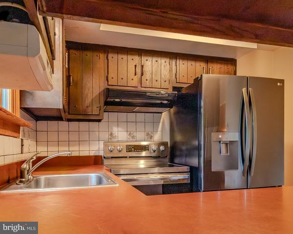 5744 OAK ST, Mays Landing, NJ 08330