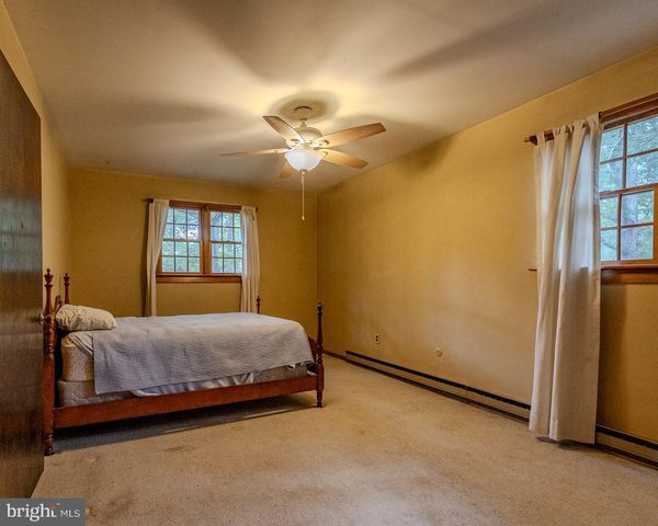 5744 OAK ST, Mays Landing, NJ 08330