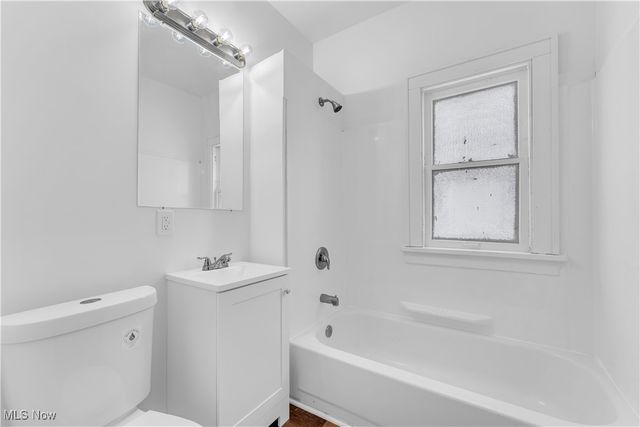 11909 Parkhill Avenue, Cleveland, OH 44120