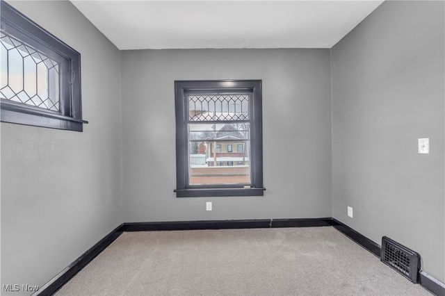 11909 Parkhill Avenue, Cleveland, OH 44120