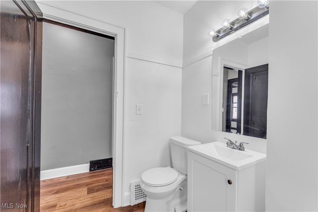 11909 Parkhill Avenue, Cleveland, OH 44120