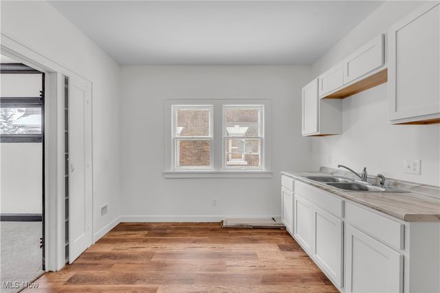 11909 Parkhill Avenue, Cleveland, OH 44120