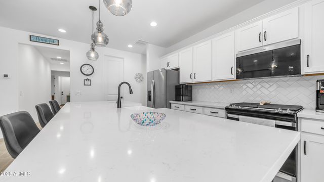 11989 S 173RD Lane, Goodyear, AZ 85338