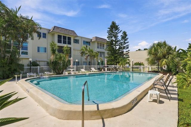 4601 CHANCELLOR STREET NE 143, St Petersburg, FL 33703
