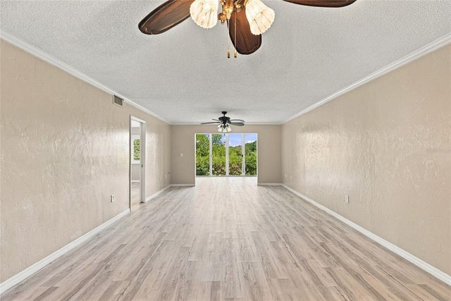 4601 CHANCELLOR STREET NE 143, St Petersburg, FL 33703
