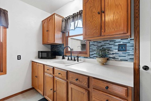 525 DUTTON AVENUE, Green Bay, WI 54304