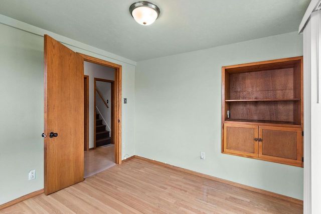 525 DUTTON AVENUE, Green Bay, WI 54304