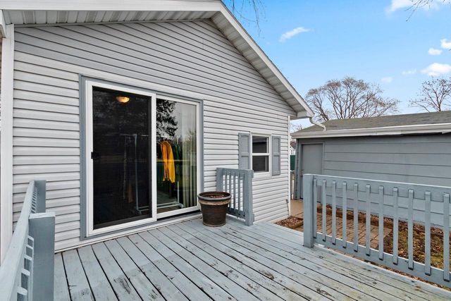 525 DUTTON AVENUE, Green Bay, WI 54304