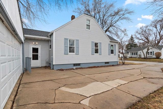 525 DUTTON AVENUE, Green Bay, WI 54304