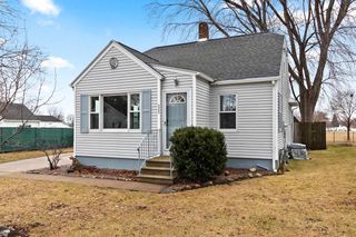 525 DUTTON AVENUE, Green Bay, WI 54304