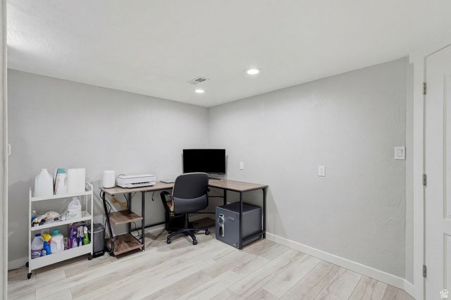 1020 E 1500 N, Layton, UT 84040