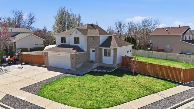 1020 E 1500 N, Layton, UT 84040