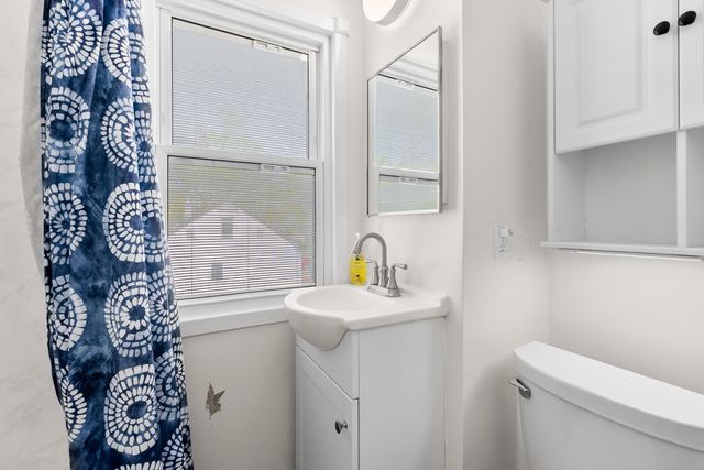 2126 Fairfield Road, Portage City, MI 49002