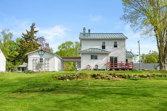 2126 Fairfield Road, Portage City, MI 49002