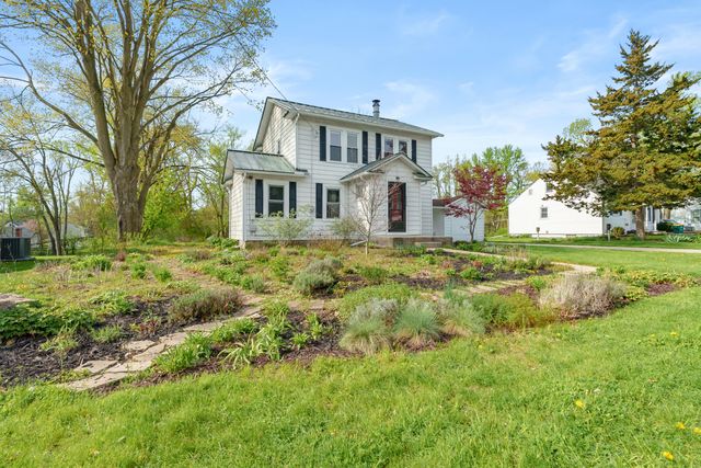 2126 Fairfield Road, Portage City, MI 49002