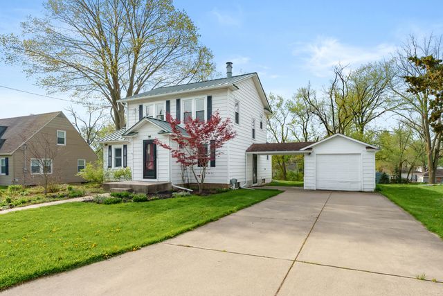 2126 Fairfield Road, Portage City, MI 49002