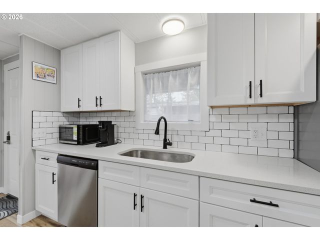 5404 Ne 121ST Ave 17, Vancouver, WA 98682