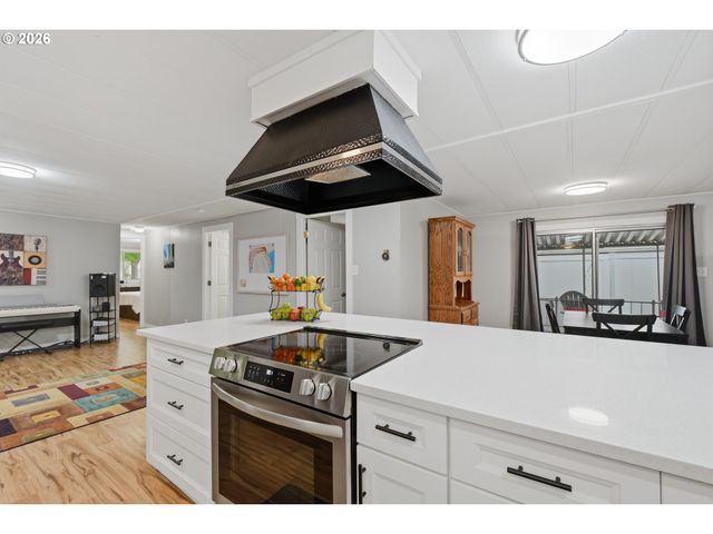 5404 Ne 121ST Ave 17, Vancouver, WA 98682