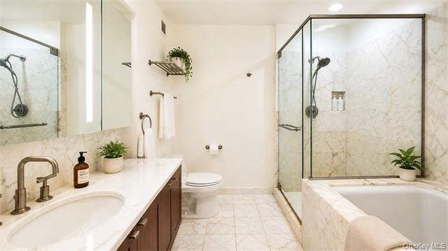 107-24 71st Road 6E, Forest Hills, NY 11375