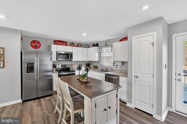 7069 WISE LN, King George, VA 22485