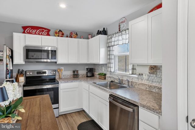 7069 WISE LN, King George, VA 22485