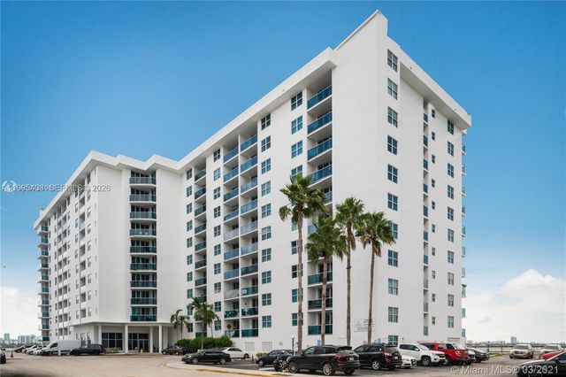 7501 E Treasure Dr 8A, North Bay Village, FL 33141