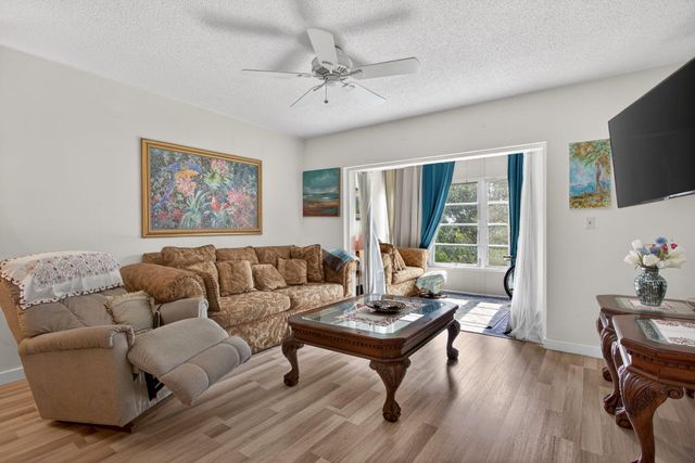 1030 Country Club Drive 407, Margate, FL 33063