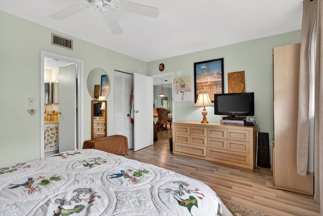 1030 Country Club Drive 407, Margate, FL 33063