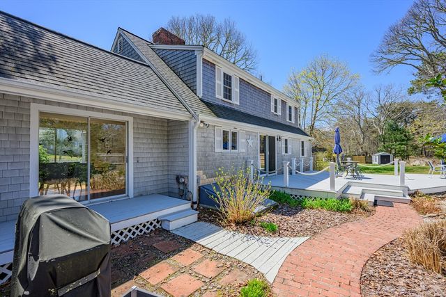 10 Park Ln, Brewster, MA 02631