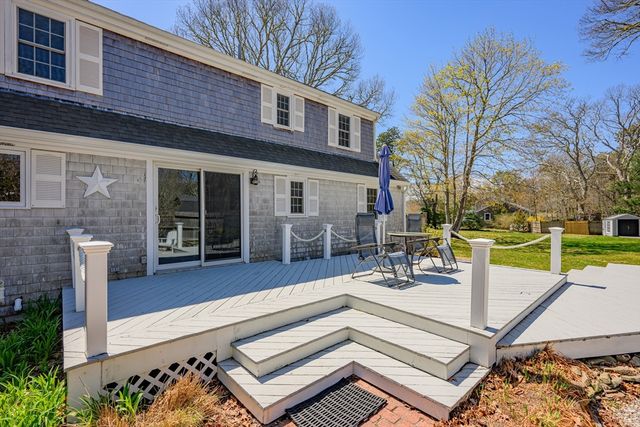 10 Park Ln, Brewster, MA 02631