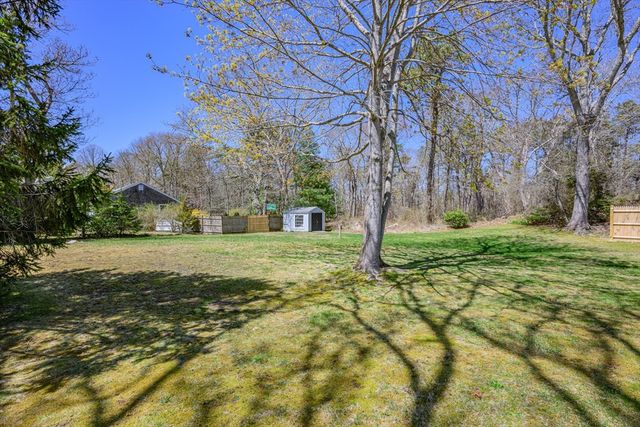 10 Park Ln, Brewster, MA 02631