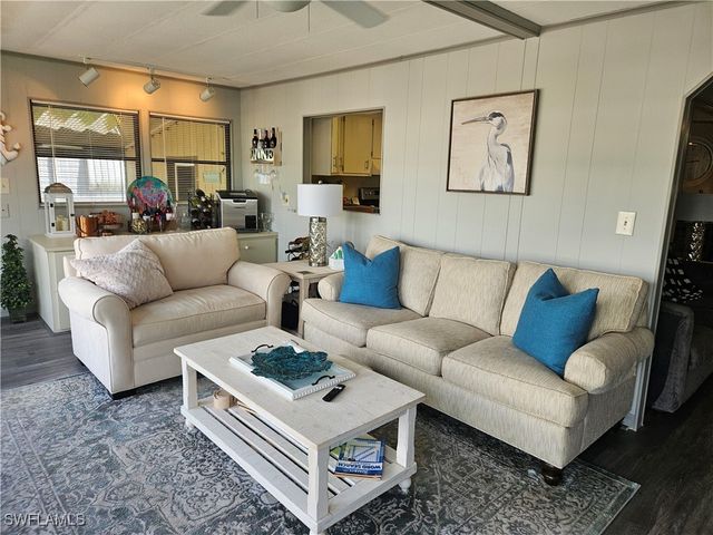 45 Aquamarine AVE 45Q, Naples, FL 34114