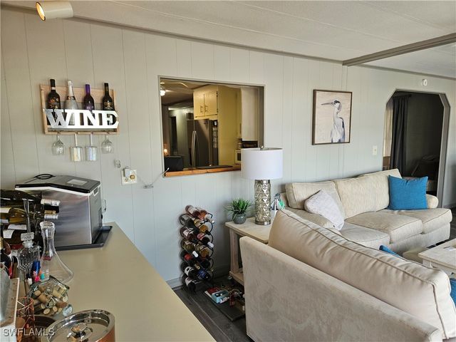 45 Aquamarine AVE 45Q, Naples, FL 34114