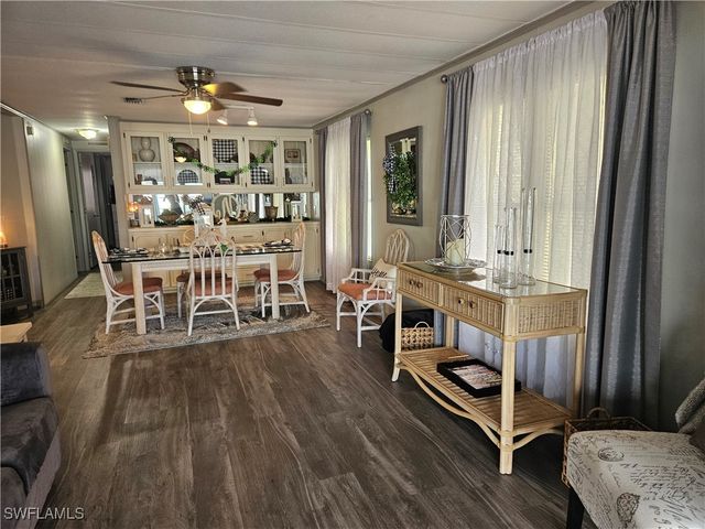 45 Aquamarine AVE 45Q, Naples, FL 34114